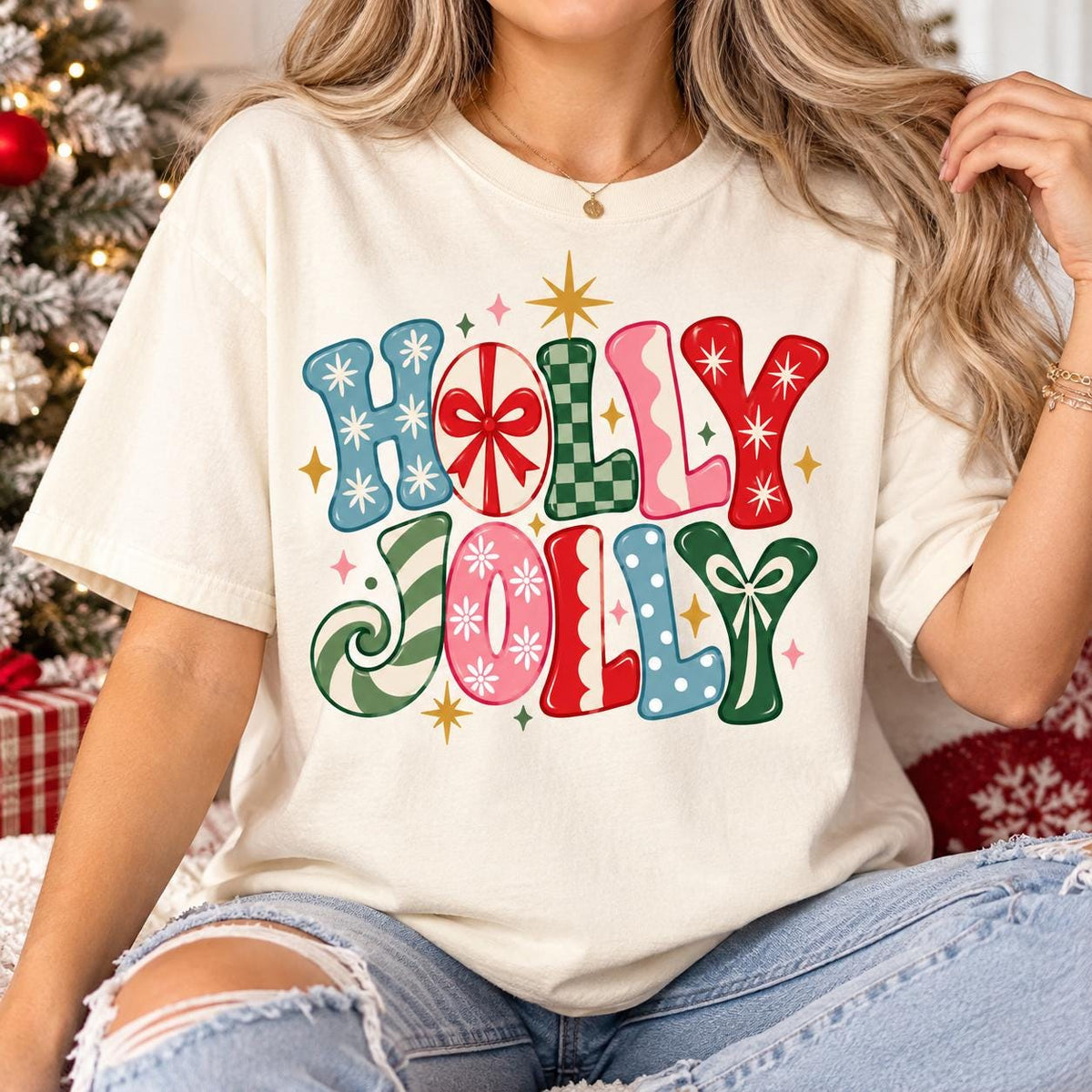 Holly Jolly Sweatshirt, Retro Christmas Crewneck, Colorful Holiday Graphic Pullover, Cute Xmas Sweatshirt, Christmas Gift for Women